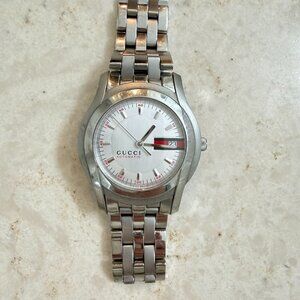 GUCCI 5500M: Stainless Steel Logo Quartz Watch #1180